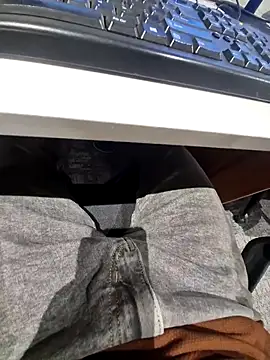 YoursThickDick online show from 04-28-26, 06:29