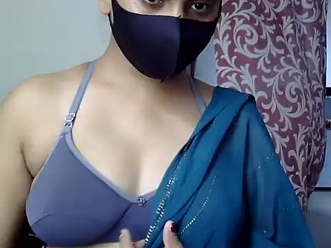 Snapshot of Bady__Riya chatting on 09-19-25, 04:27 Bady Riya online show from 09-19-25, 04:27