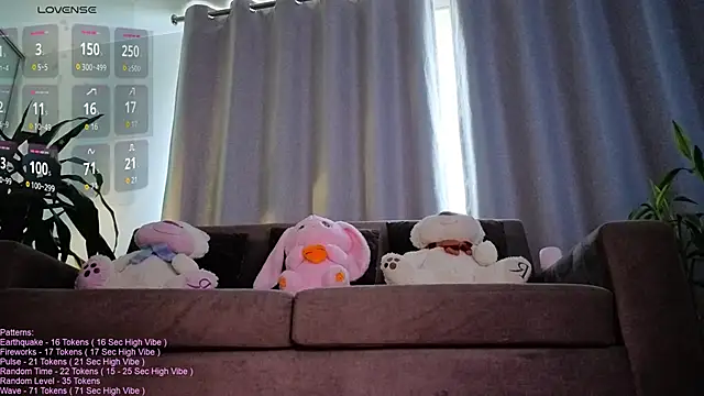 Snapshot of _LittleSammy chatting on 06-05-26, 04:45 LittleSammy online show from 06-05-26, 04:45