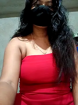 Snapshot of DiyaRoy49 chatting on 10-04-25, 10:06 DiyaRoy49 online show from 10-04-25, 10:06