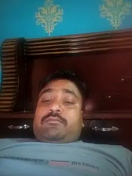 Snapshot of Raju_fuckerr chatting on 04-20-26, 08:17 Raju fuckerr online show from 04-20-26, 08:17