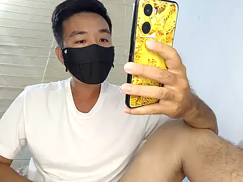 Snapshot of raitoren chatting on 09-21-25, 02:11 raitoren online show from 09-21-25, 02:11