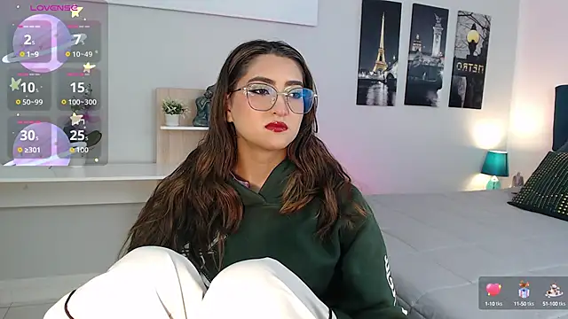 Snapshot of madame_lottie chatting on 10-02-25, 12:30 madame lottie online show from 10-02-25, 12:30