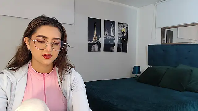 Snapshot of madame_lottie chatting on 10-27-25, 12:39 madame lottie online show from 10-27-25, 12:39