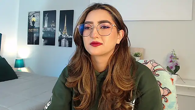 Snapshot of madame_lottie chatting on 09-12-25, 12:27 madame lottie online show from 09-12-25, 12:27