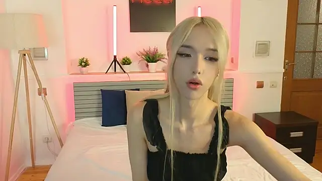Snapshot of okerriella chatting on 04-24-26, 07:32 okerriella online show from 04-24-26, 07:32