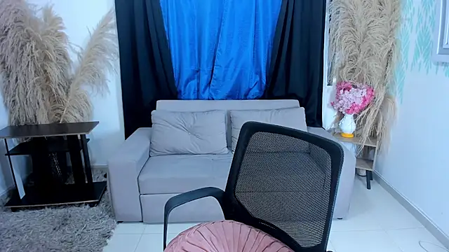 Snapshot of SofiaRivera1 chatting on 07-18-26, 11:13 SofiaRivera1 online show from 07-18-26, 11:13