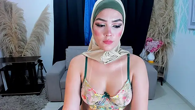 Snapshot of SofiaRivera1 chatting on 07-31-26, 07:33 SofiaRivera1 online show from 07-31-26, 07:33