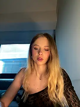 Snapshot of BabyAnais chatting on 10-19-25, 03:26 BabyAnais online show from 10-19-25, 03:26