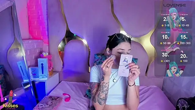 Niina Sissy online show from 03-15-26, 05:03