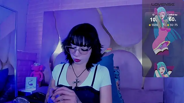 Snapshot of Niina_Sissy chatting on 06-13-26, 04:54 Niina Sissy online show from 06-13-26, 04:54