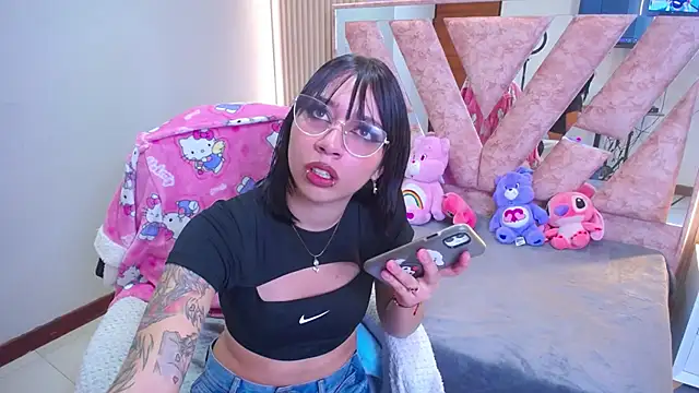 Niina Sissy online show from 12-23-25, 04:56