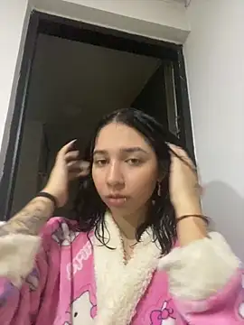 Niina Sissy online show from 10-30-25, 11:12