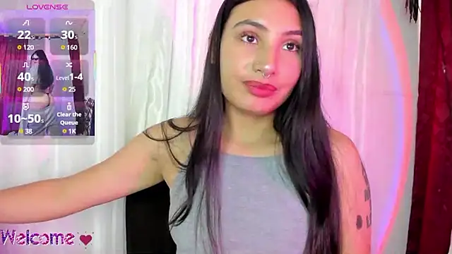 Snapshot of Linda_andrew chatting on 09-23-25, 06:15 Linda andrew online show from 09-23-25, 06:15