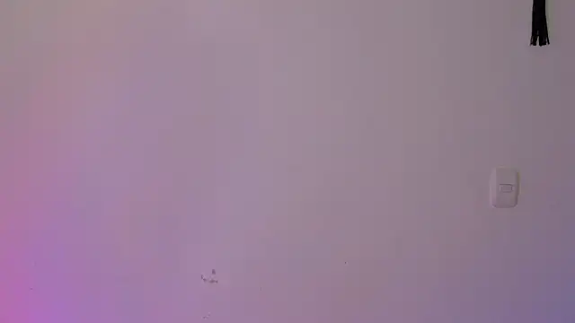 Snapshot of Linda_andrew chatting on 02-27-26, 04:40 Linda andrew online show from 02-27-26, 04:40