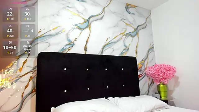 RoxanaBorns  online show from 07-02-26, 08:53