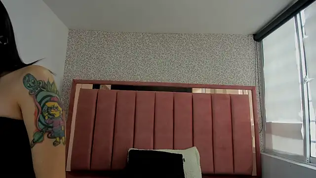 Hanna Lee   online show from 09-11-25, 08:20