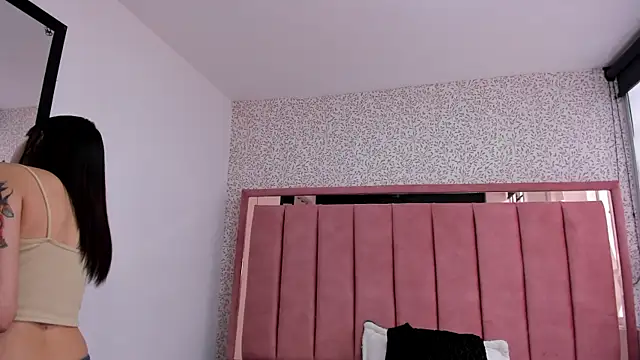 Hanna Lee   online show from 11-12-25, 08:34