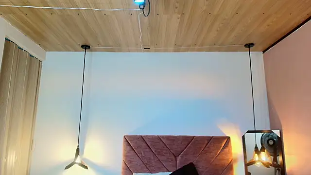 Hanna Lee   online show from 02-05-26, 08:04