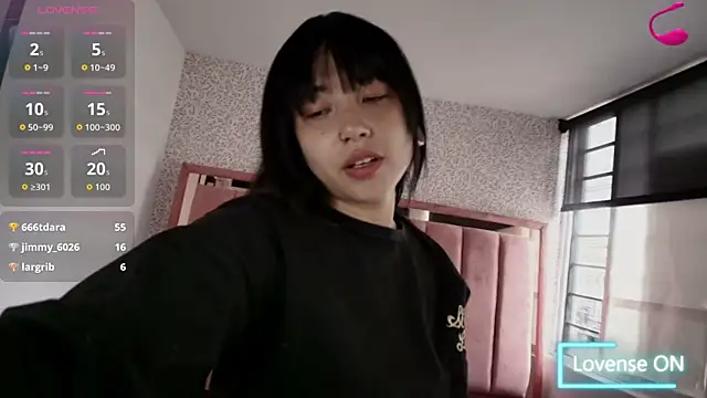 Snapshot of Hanna_Lee__ chatting on 04-22-26, 09:10 Hanna Lee online show from 04-22-26, 09:10