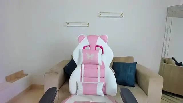 april smiith online show from 02-02-26, 12:26