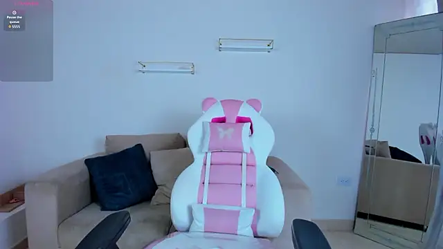 april smiith online show from 02-20-26, 12:18