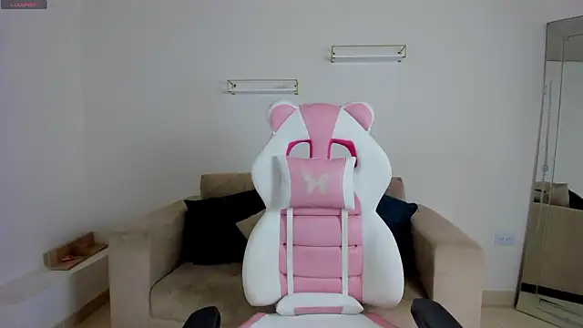 april smiith online show from 02-25-26, 12:16