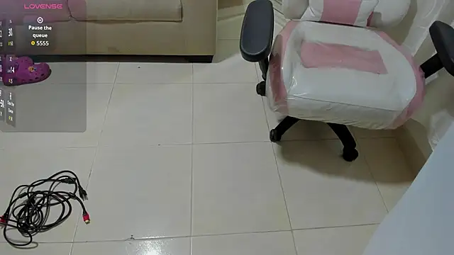 april smiith online show from 09-24-25, 02:51