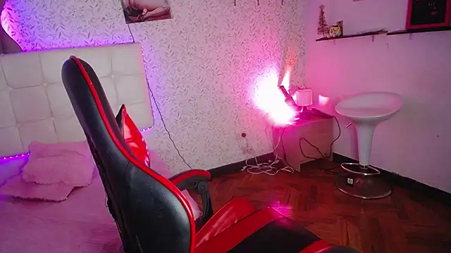 manelike  online show from 10-10-25, 07:25