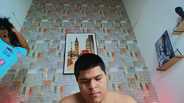 naomi campbel  online show from 12-18-25, 09:07