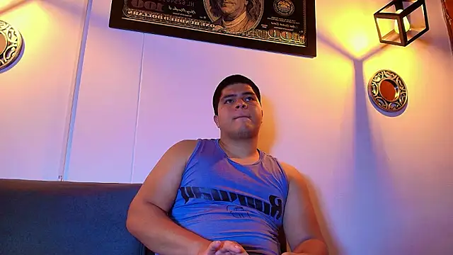 naomi campbel  online show from 02-27-26, 08:30