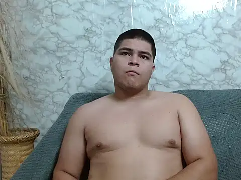 naomi campbel  online show from 11-25-25, 08:31