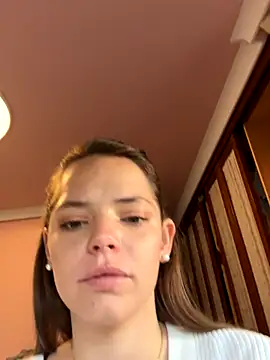 Snapshot of Wildmaca chatting on 10-15-25, 07:27 Wildmaca online show from 10-15-25, 07:27