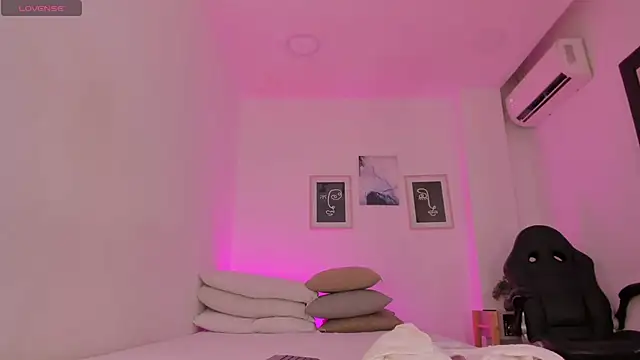 Anastasia lauren online show from 10-18-25, 08:11