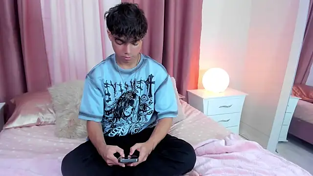 Honeymoon sariel online show from 10-26-25, 08:42