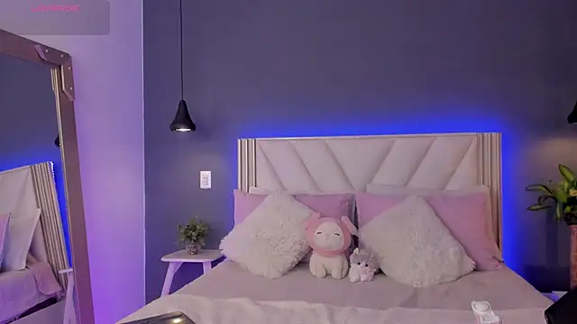 NaishaFord 1 online show from 03-12-26, 04:29