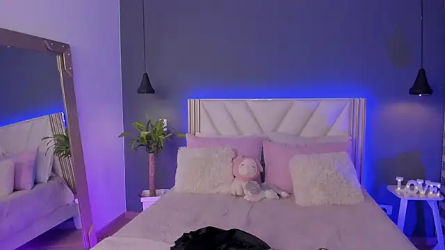 NaishaFord 1 online show from 04-08-26, 03:30