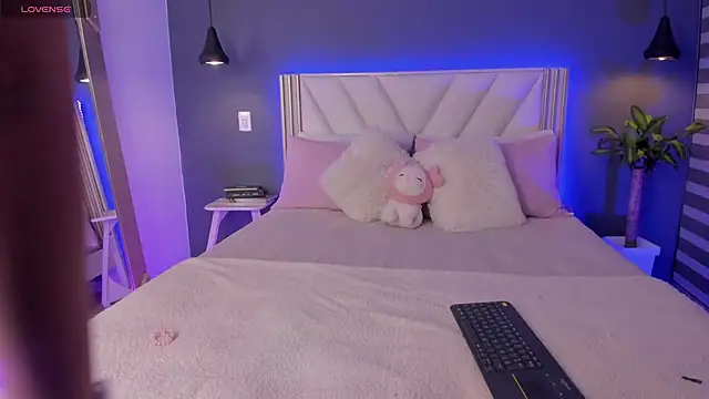 NaishaFord 1 online show from 03-06-26, 04:29