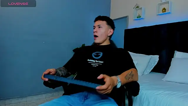 Thomas moon online show from 11-20-25, 12:50