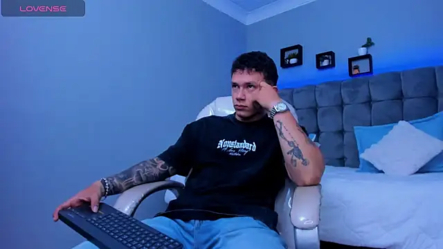 Thomas moon online show from 11-27-25, 12:05