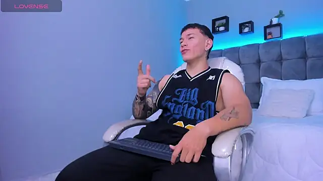 Thomas moon online show from 01-13-26, 01:15