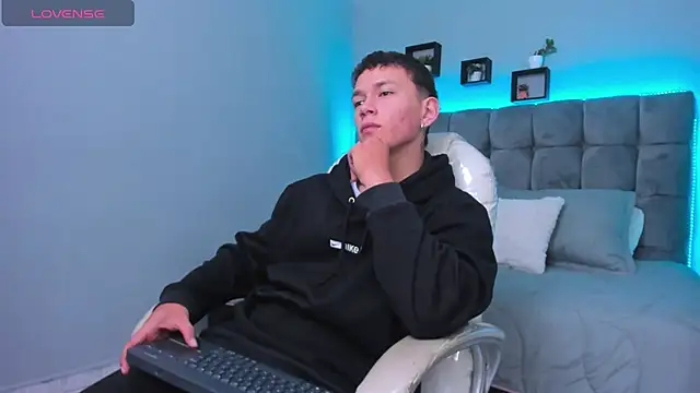 Thomas moon online show from 02-04-26, 12:22