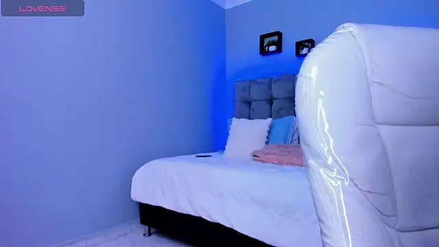 Thomas moon online show from 12-04-25, 01:32