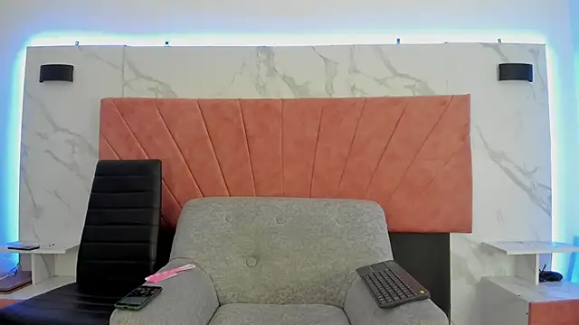 HellAndDante  online show from 12-16-25, 05:17