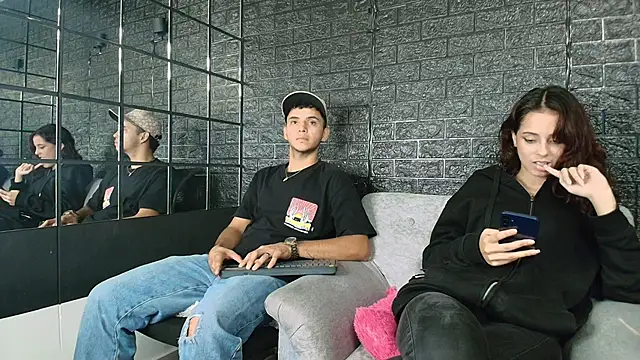 HellAndDante  online show from 11-22-25, 12:10