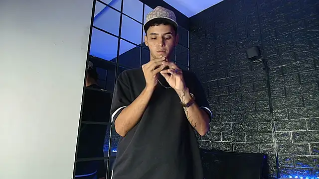 HellAndDante  online show from 11-21-25, 01:37