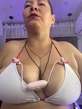 Snapshot of Sussan__ chatting on 09-19-25, 11:58 Sussan online show from 09-19-25, 11:58