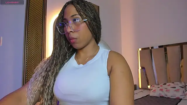 Elowen Clark online show from 02-10-26, 07:46