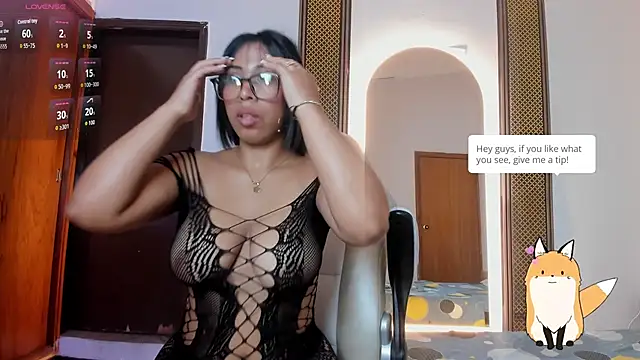 Elowen Clark online show from 12-14-25, 07:30