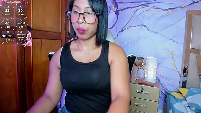 Elowen Clark online show from 10-22-25, 07:46